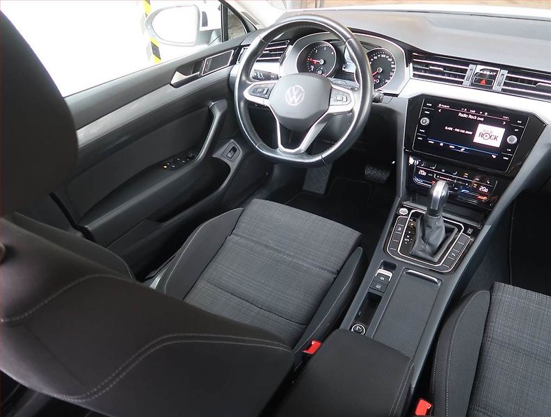 Volkswagen Passat (2021) Business 2.0 TDI, Automat - fotka 7 z 22
