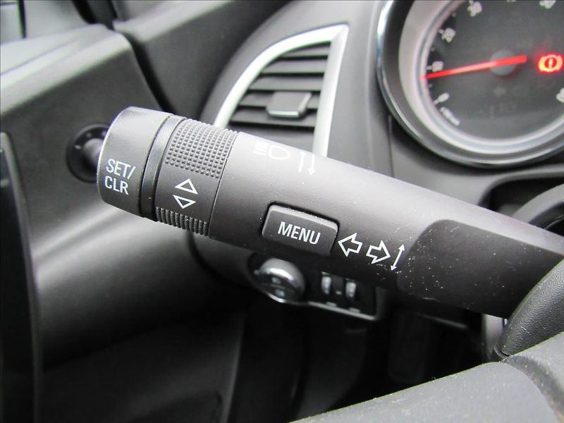 Opel Astra 1,4 Turbo 103kW - fotka 22 z 31