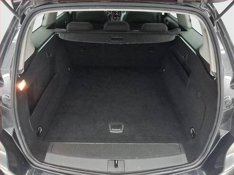 Opel Astra (2016) 1.6 CDTI, Tažné, v provozu - fotka 14 z 17