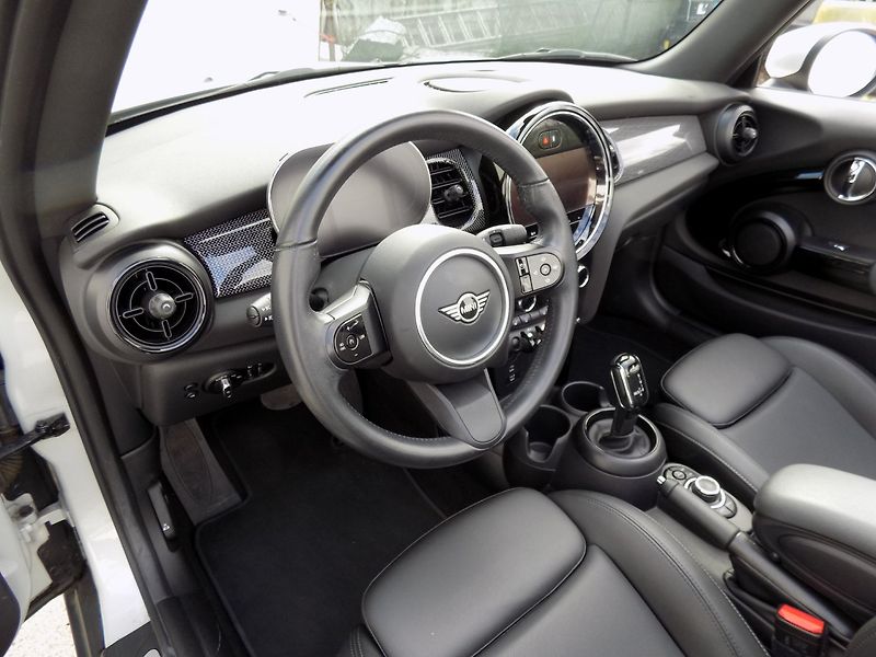 Mini Cooper (2021) 1.5i/El.střecha/1.Maj.ČR/DPH/ - fotka 20 z 44