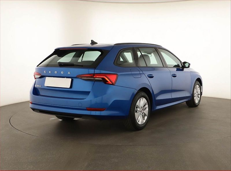 Škoda Octavia (2023) Ambition 2.0 TDI - fotka 5 z 13
