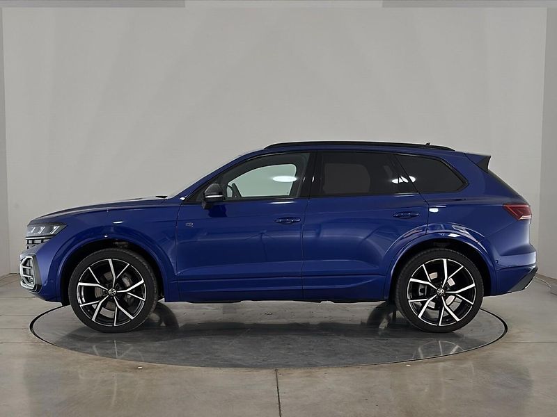 Volkswagen Touareg R-Line - fotka 3 z 31