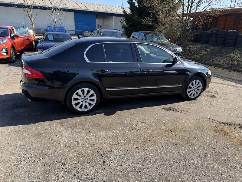 Škoda Superb 3.6 V6 4x4 DSG - fotka 7 z 22