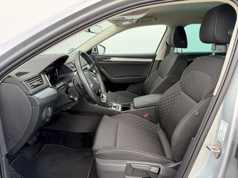 Škoda Superb (2022) 2.0 TDI 110kW Business - fotka 5 z 35
