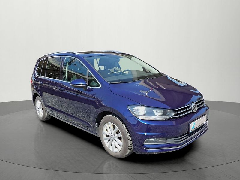 Volkswagen Touran 1.5TSI DSG Highline 7 míst TZ - fotka 6 z 37