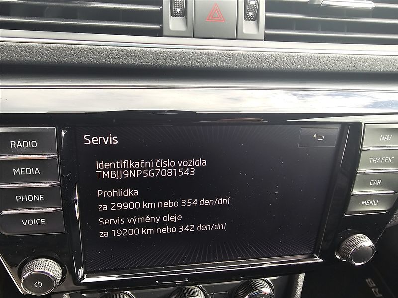 Škoda Superb III 2,0TDi 1KW DSG STYLE - fotka 21 z 51