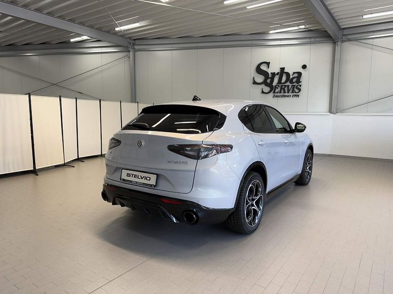 Alfa Romeo Stelvio (2026) Veloce 2.2 JTDm 210k Q4 - fotka 4 z 24