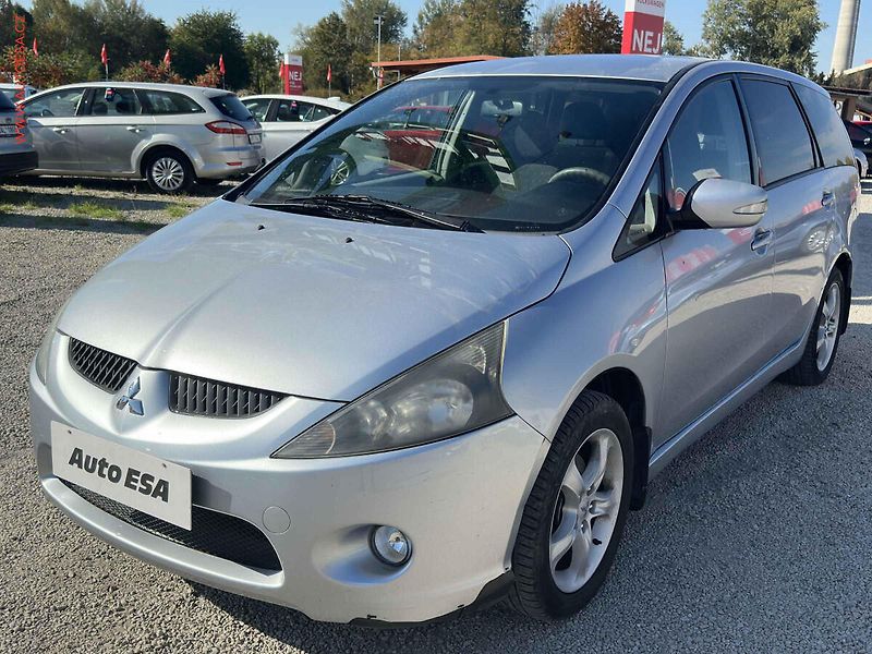 Mitsubishi Grandis (2004) 2.4i, AT, AC - fotka 3 z 17