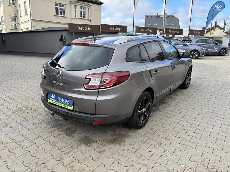 Renault Mégane 1,6i 81kW dig.KLIMA TAŽNÉ    - fotka 3 z 24