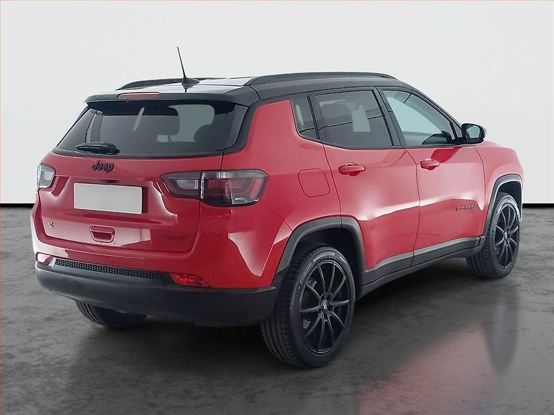 Jeep Compass (2024) 1.5 Turbo e-Hybrid - fotka 5 z 18