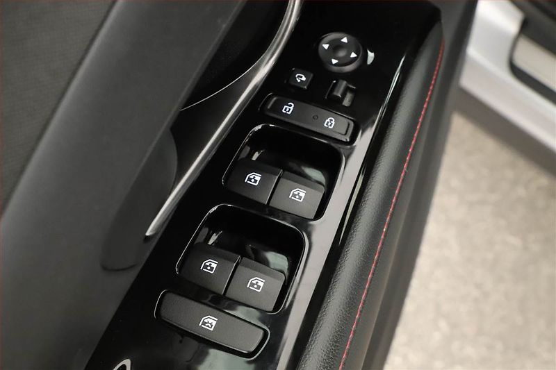 Hyundai Tucson (2023) N-Line 1.6 T-GDI 48V MHEV - fotka 18 z 18