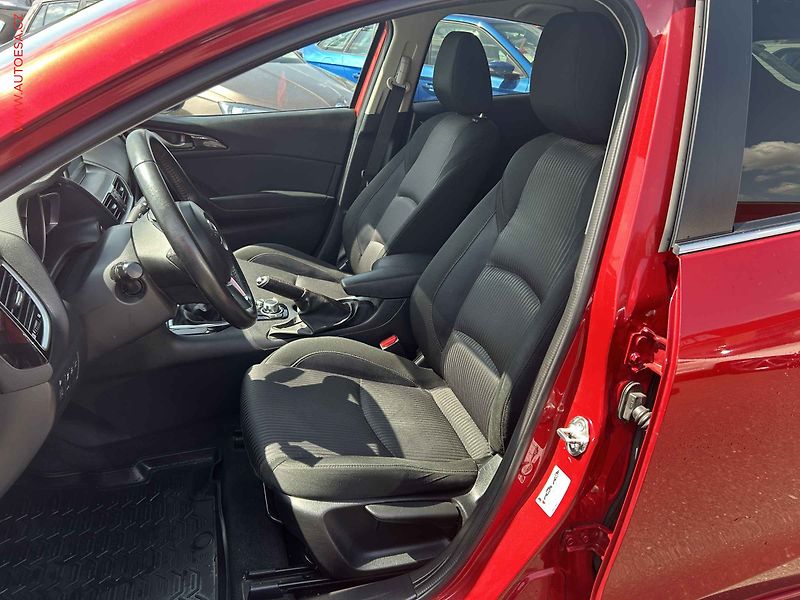 Mazda 3 (2014) 2.0i, autoAC, temp - fotka 9 z 19