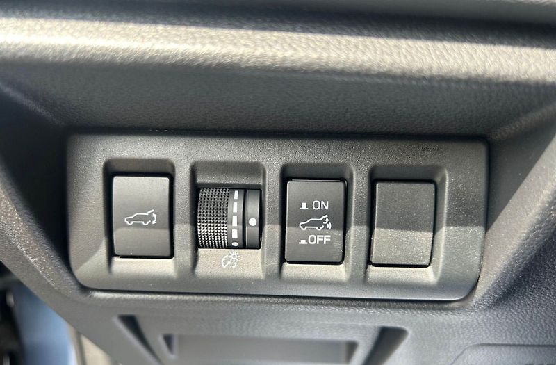 Subaru Outback 2.5i 4WD Comfort + tažné - fotka 8 z 13