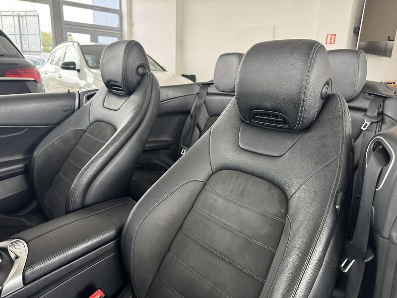Mercedes-Benz Třídy C (2019) C200 4M AMG - fotka 16 z 22