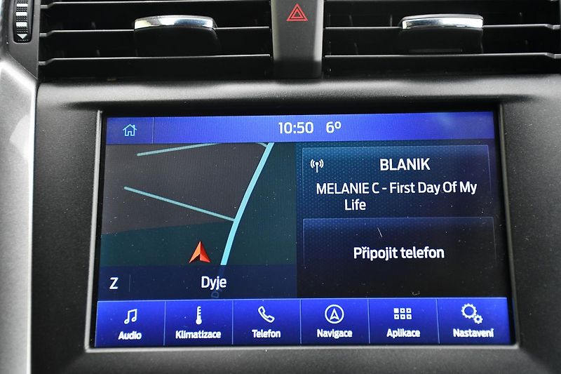 Ford Mondeo 2.0TDCi 110kW CARPLAY TITANIUM - fotka 28 z 42