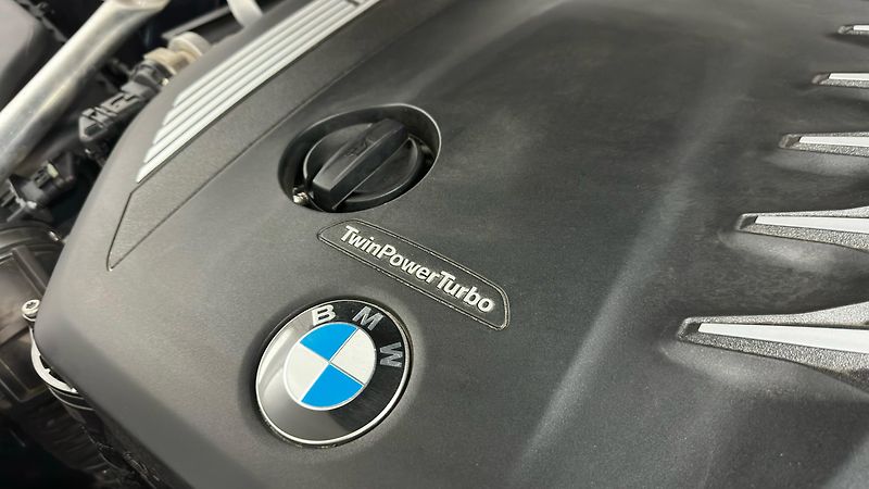 BMW Řada 5 540XD, maximální výbava! - fotka 61 z 62