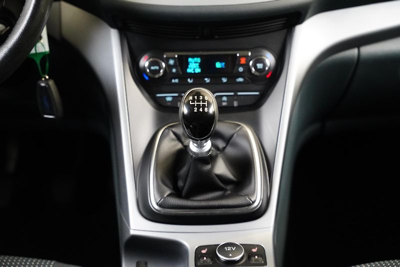 Ford Grand C-MAX - fotka 21 z 23