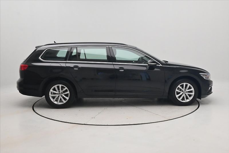 Volkswagen Passat 2,0 TDI 110kW DSG Business Zár - fotka 4 z 33
