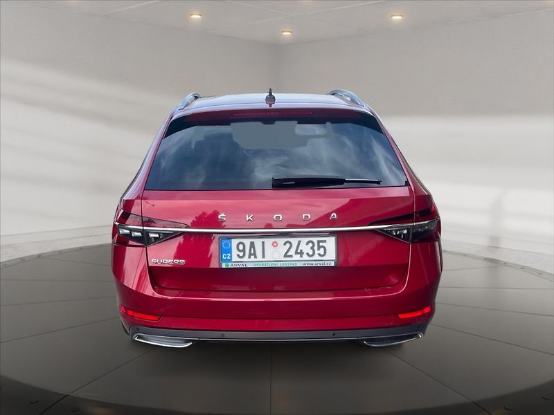 Škoda Superb 2,0 TDI 110 L&K DSG - fotka 5 z 11
