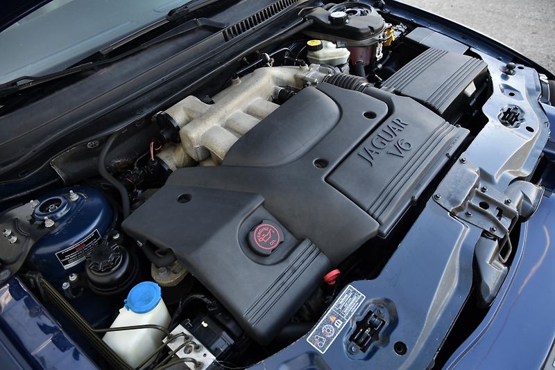 Jaguar X-Type 3.0 V6 AWD,MANUÁL,NAV,KŮŽE,ALU - fotka 42 z 44