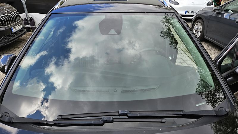 Opel Astra (2021) 1.2i Turbo 81kW  Elegance - fotka 36 z 37