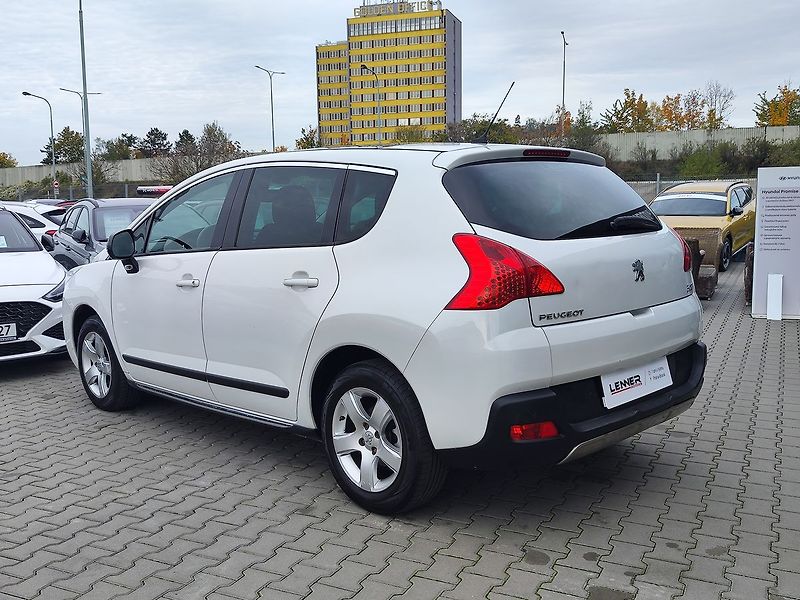 Peugeot 3008 2.0 HDI/110kW Premium - fotka 7 z 32