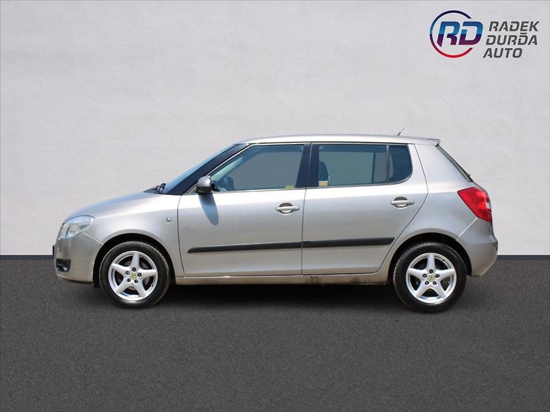Škoda Fabia 1,2 HTP  NOVÉ V ČR,1.MAJITEL - fotka 8 z 20
