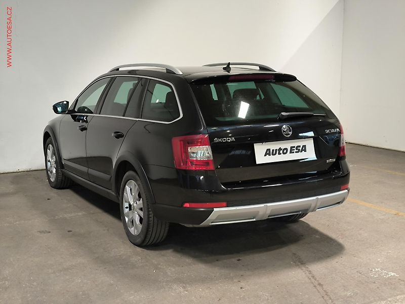 Škoda Octavia (2014) 2.0 TDI 4x4, Scout, DSG - fotka 4 z 17