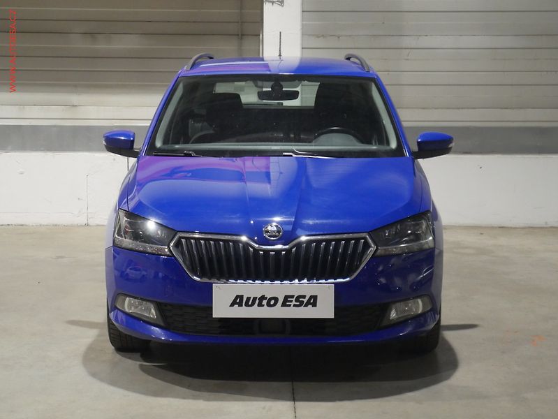 Škoda Fabia (2021) 1.0 TSi, 2.maj,ČR, Style, LED - fotka 2 z 17