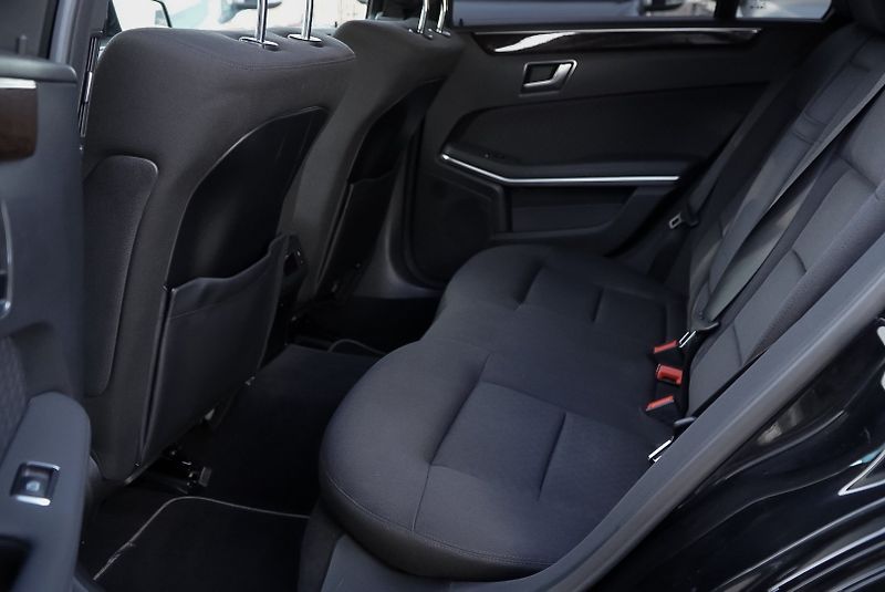 Mercedes-Benz Třídy E 220 CDI BlueEfficiency - fotka 24 z 29