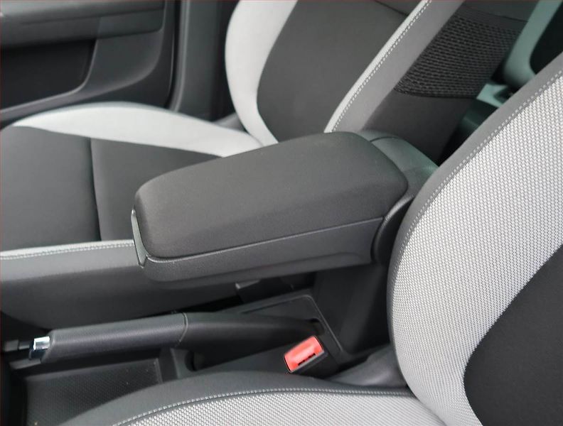 Škoda Fabia (2015) 1.2 TSI, Tempomat - fotka 21 z 21