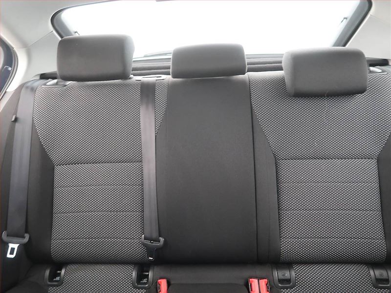 Škoda Octavia (2015) 1.6 TDI, Automat, Serv.kniha - fotka 8 z 16