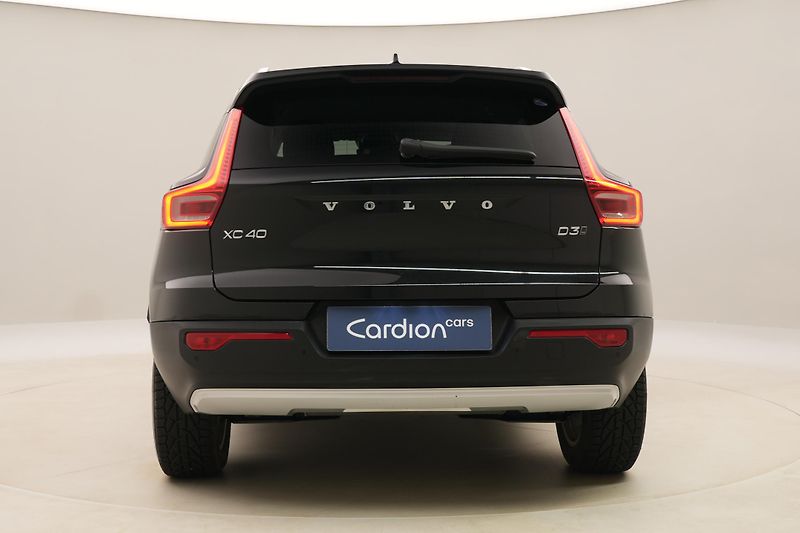 Volvo XC40 D3 AWD MOMENTUM AUT  - fotka 11 z 38