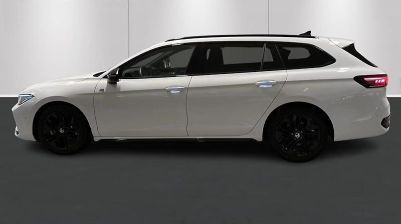Volkswagen Passat Variant 2.0 TDI 4M R-Line Masáž Tažné - fotka 2 z 14