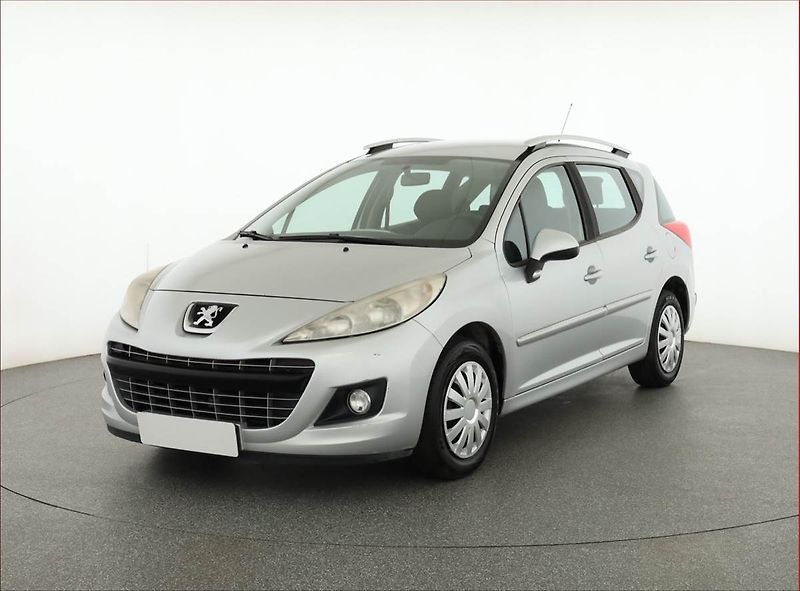Peugeot 207 (2011) 1.4, nová STK, Tažné - fotka 2 z 12
