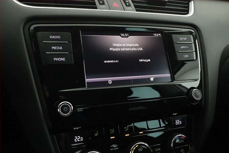 Škoda Octavia (2019) Ambition 1.6 TDI, ČR,1.maj - fotka 16 z 18