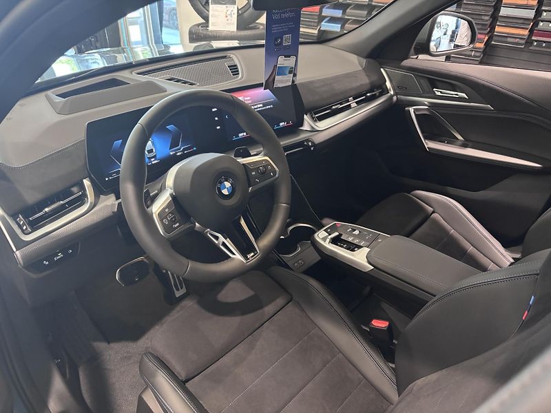 BMW X2 sDrive 20i - fotka 7 z 12