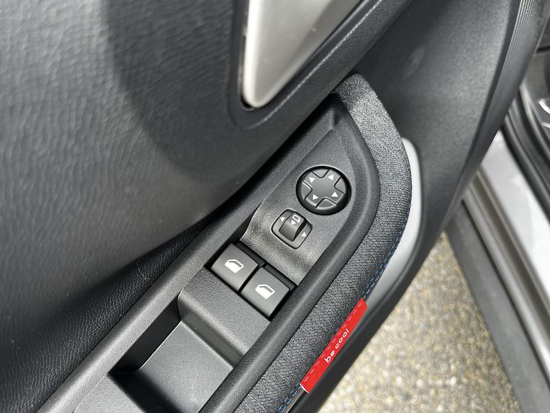 Citroën C3 (2026) PLUS Turbo 100k Manual - fotka 16 z 22