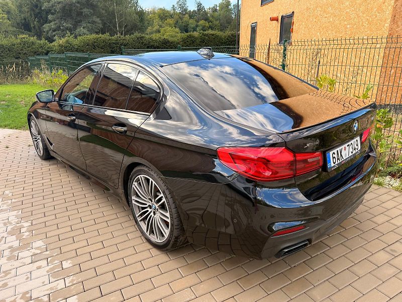 BMW Řada 5 (2017) BMW M550i xDrive/nový motor - fotka 5 z 19