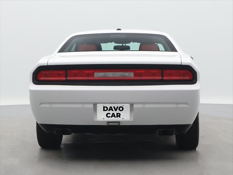 Dodge Challenger 3,6 L SXT 227kW Pentastar Xpip - fotka 6 z 29