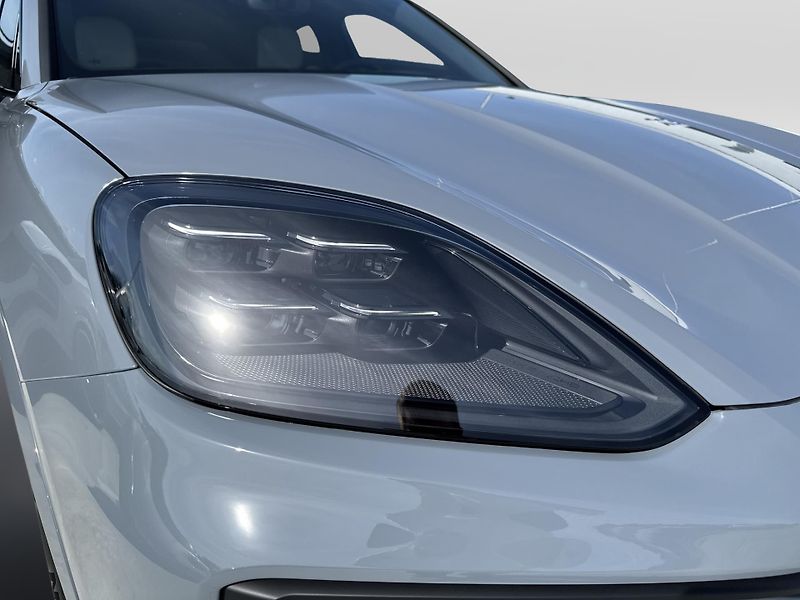 Porsche Cayenne E-Hybrid Coupé Black Edition - fotka 9 z 28