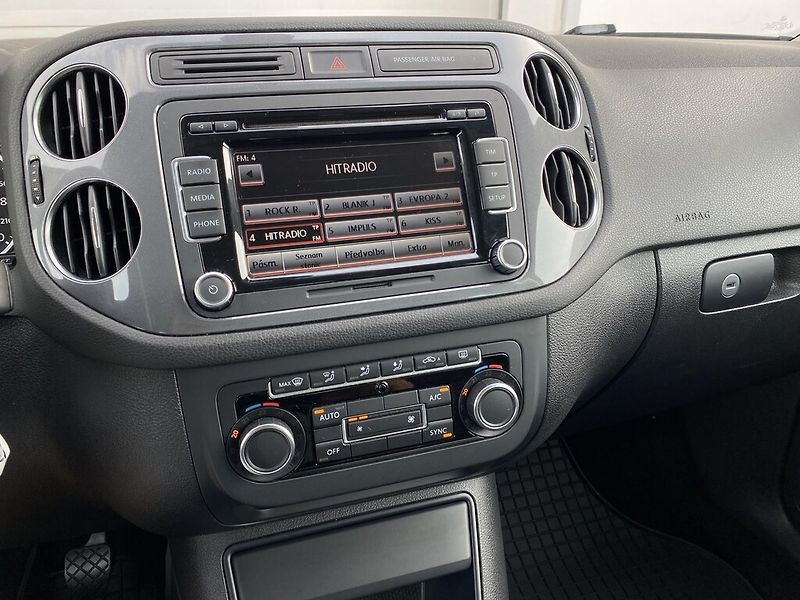 Volkswagen Tiguan 1,4 TSI 90 kW Trend & Fun - fotka 16 z 26