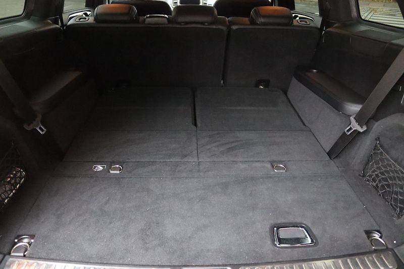 Mercedes-Benz GLS 350D 4MATIC AMG PAKET 190kW - fotka 43 z 50