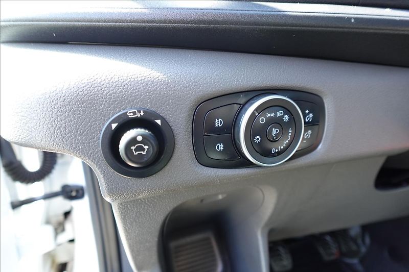 Ford Transit 2,0 TDCi  L3H2 8MÍST BUS KLIMA - fotka 27 z 40