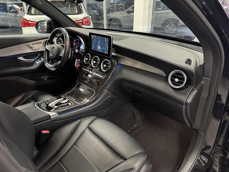 Mercedes-Benz GLC (2017) 350e 4M AMG - fotka 18 z 42
