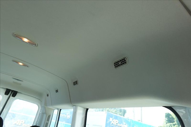 Ford Transit 2,2 TDCI  L3H2 9 MÍST BUS KLIM - fotka 37 z 37