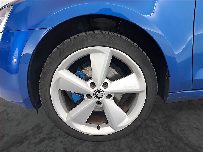 Škoda Octavia (2013) Style 1.6 TDI, Tempomat - fotka 14 z 15
