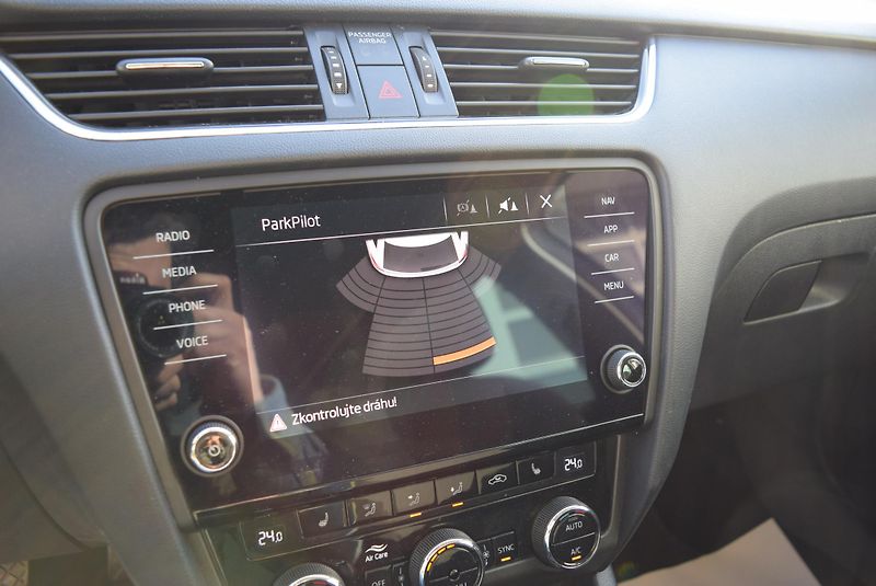 Škoda Octavia (2020) 1.5TSI 110kwSTYLE FULL LED NAV - fotka 25 z 48