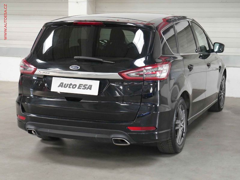 Ford S-MAX (2016) 2.0 TDCi, 2.maj,ČR, AT, park - fotka 6 z 17