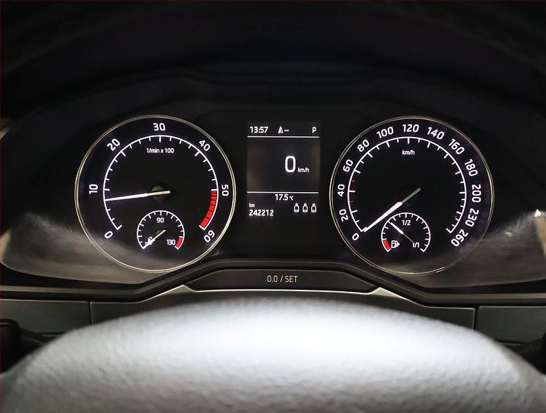 Škoda Superb (2016) Style 2.0 TDI, Automat, Navi - fotka 11 z 22